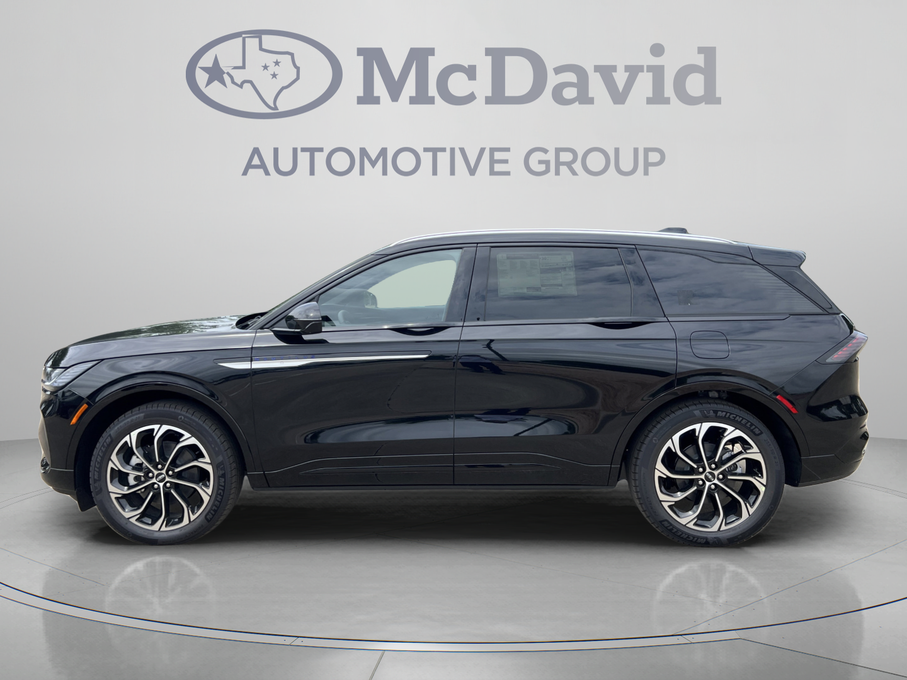 New 2026 Lincoln Nautilus Reserve AWD/4WD image 4