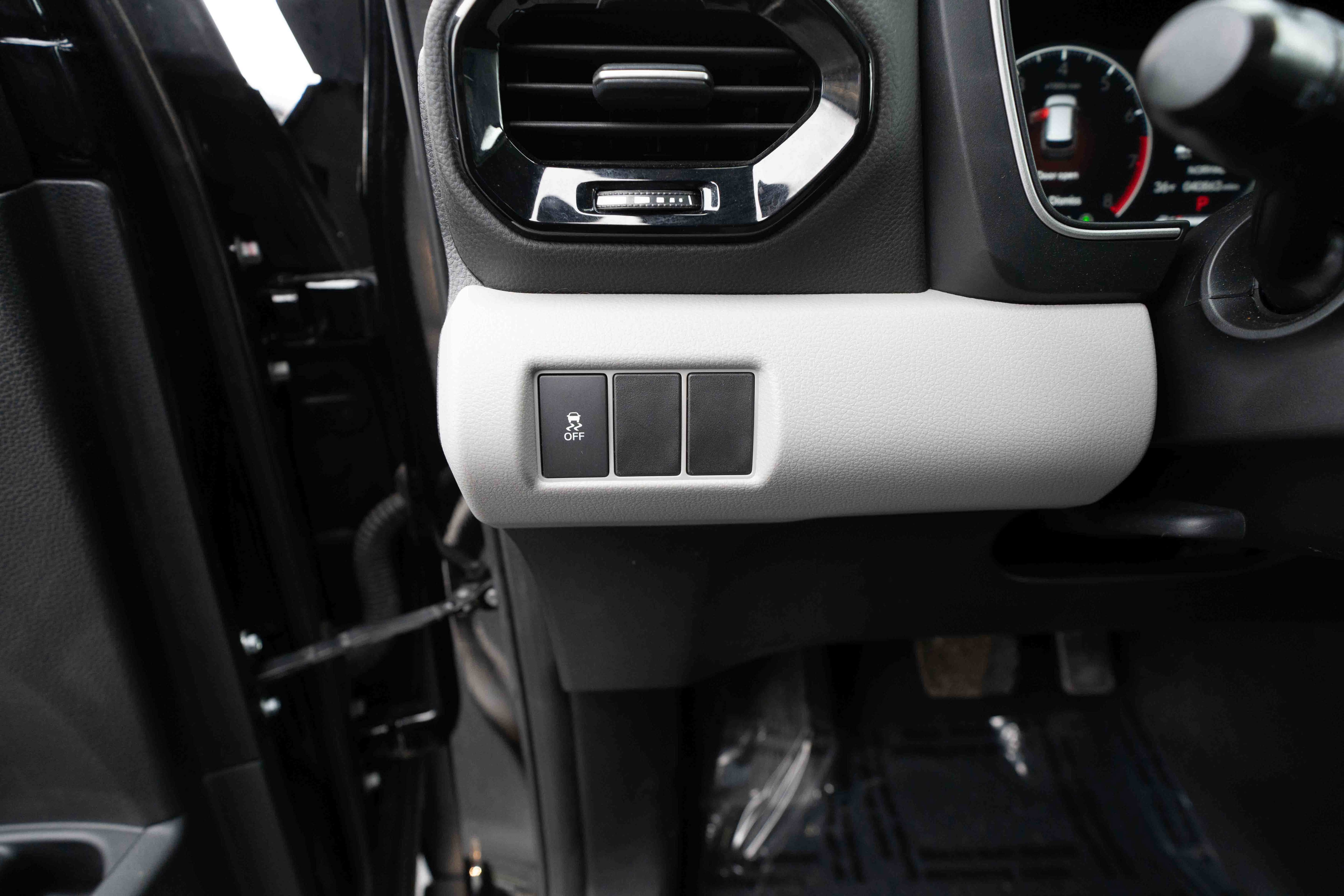 Certified 2023 Honda Pilot LX image 11