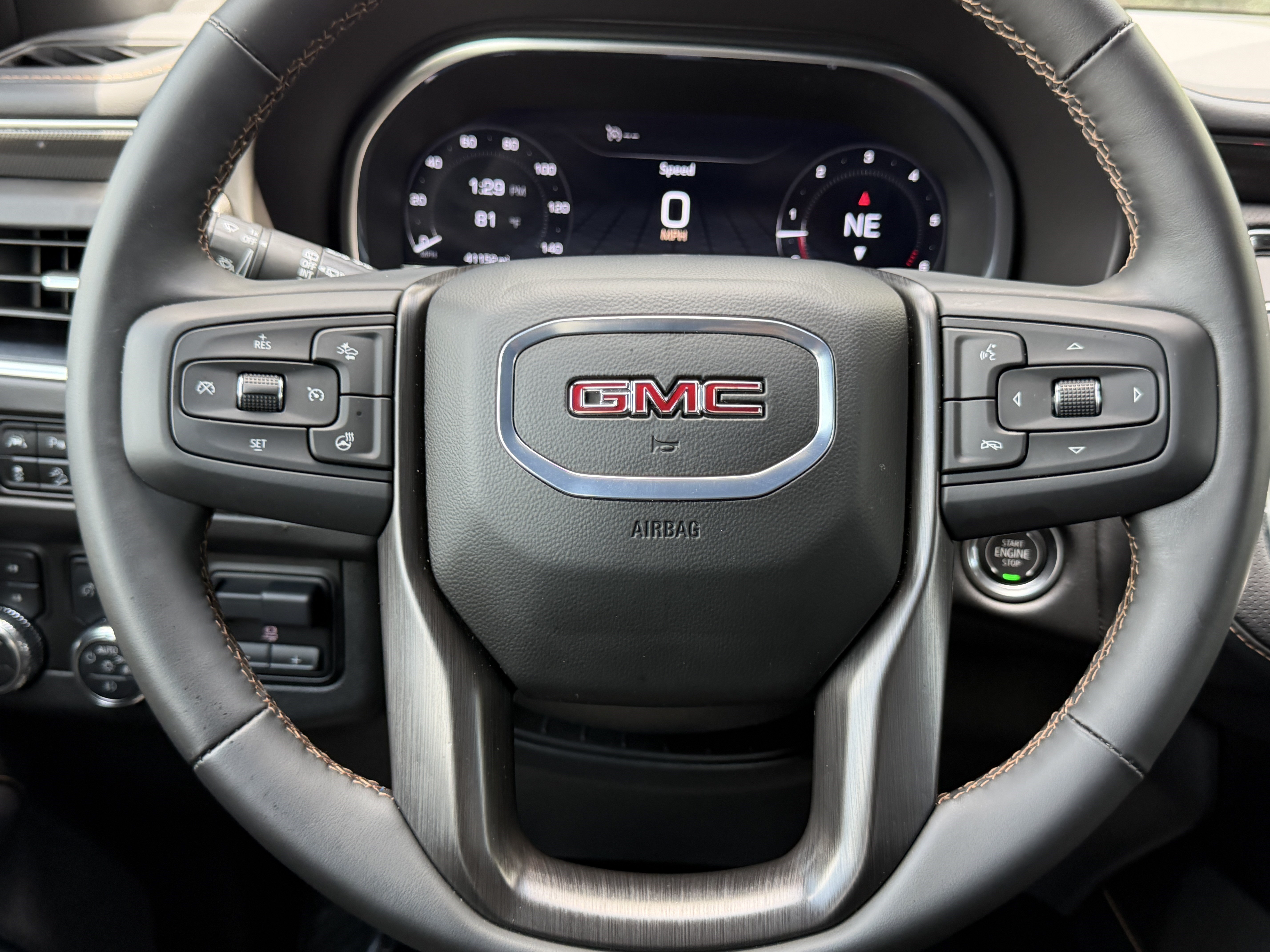Used 2024 GMC Yukon AT4 w/ AT4 Premium Plus Package AWD/4WD image 41