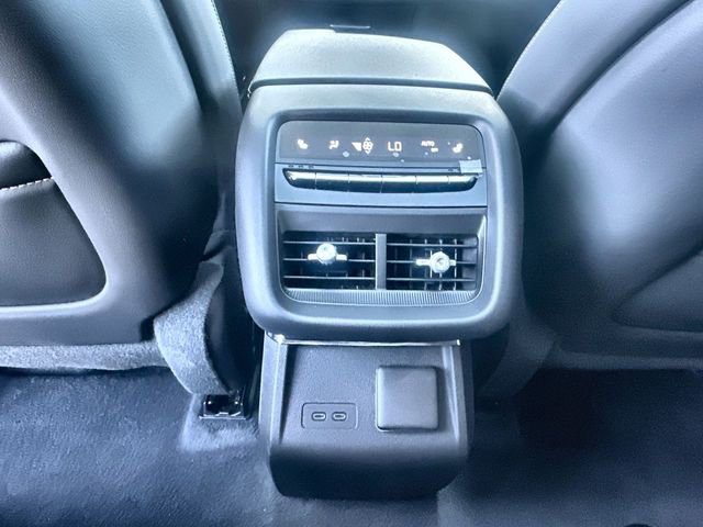 New 2026 Cadillac Lyriq V w/ Exterior Carbon Fiber Package AWD/4WD image 22