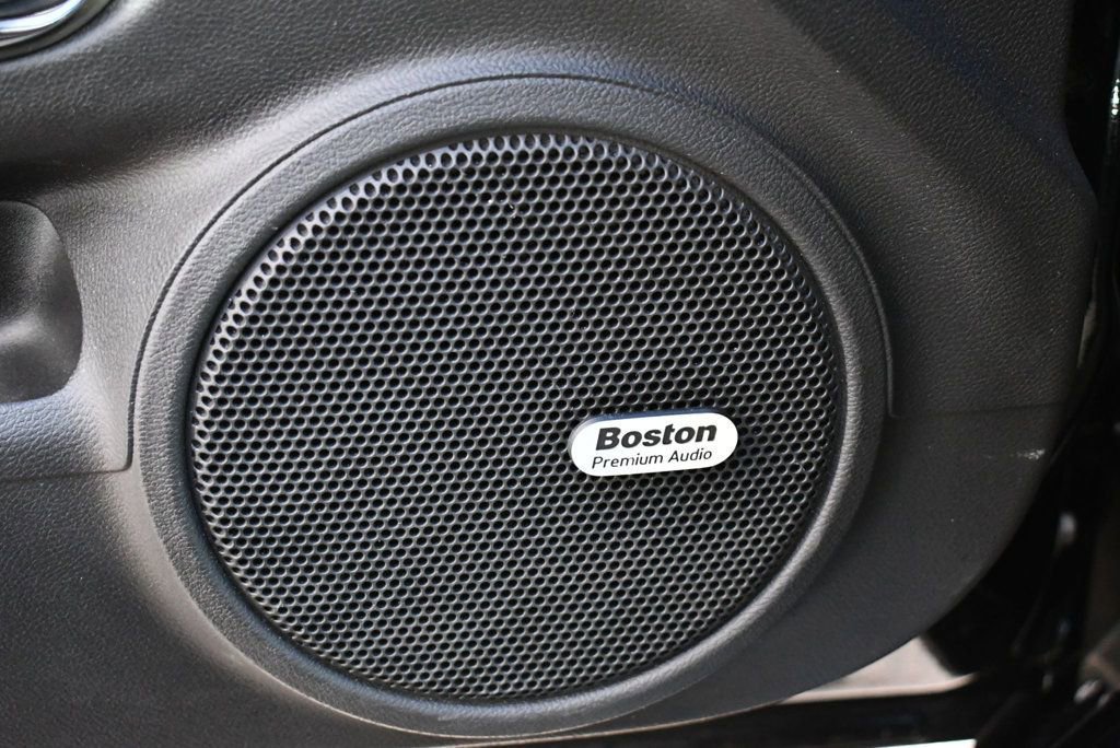 Used 2010 Chevrolet Camaro SS w/ RS Package image 52