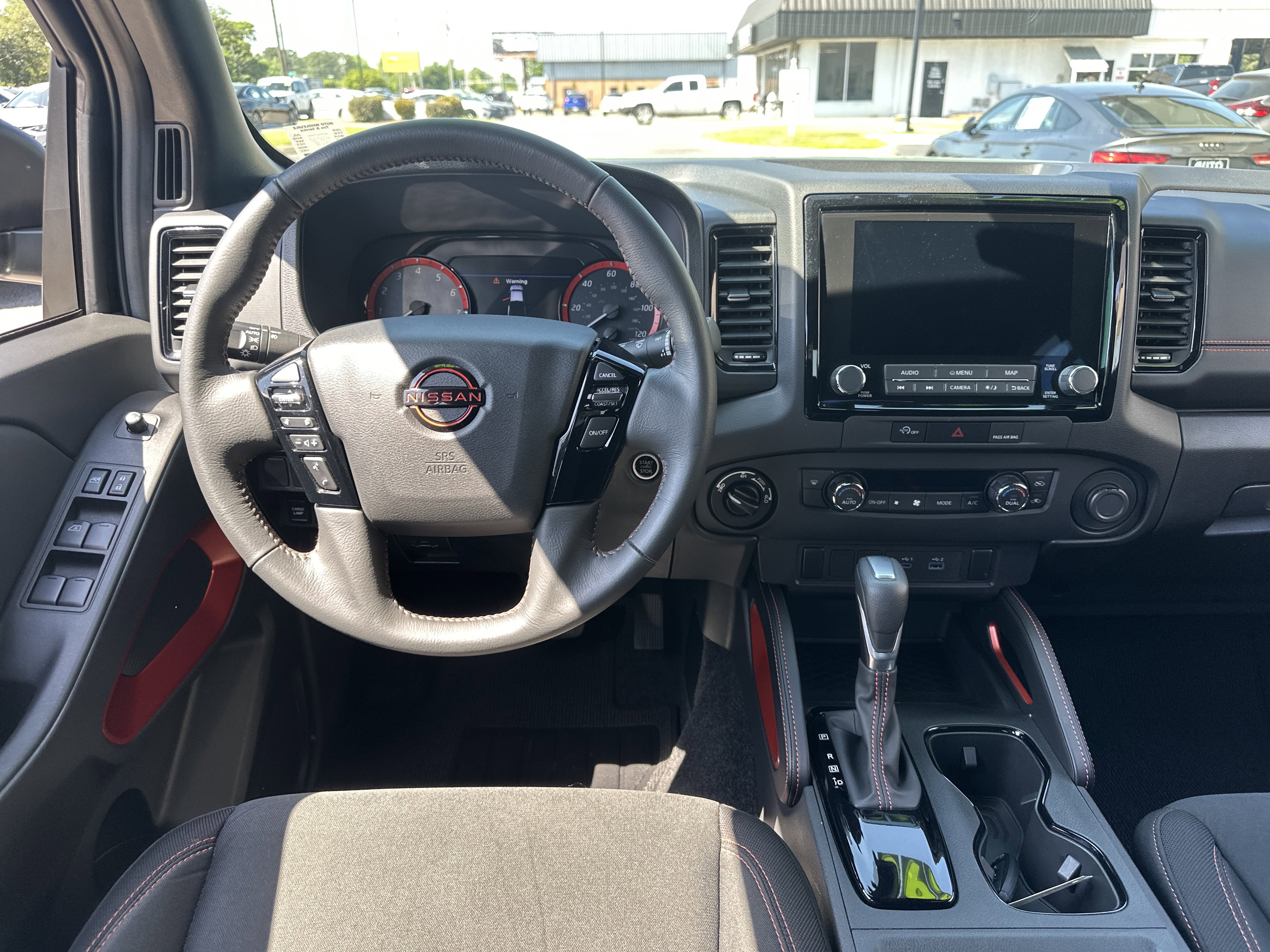 Used 2024 Nissan Frontier PRO-4X w/ Off-Road Protection Package AWD/4WD image 15