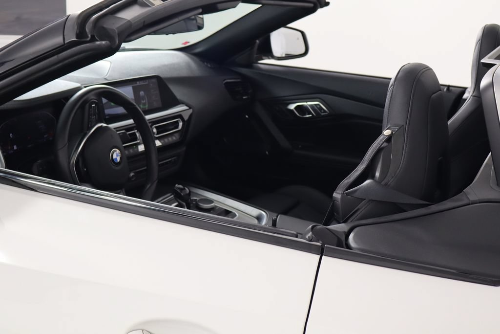 Used 2020 BMW Z4 sDrive30i w/ Convenience Package RWD image 43