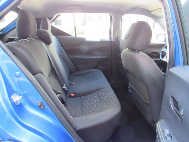 Used 2021 Nissan Kicks S image 19