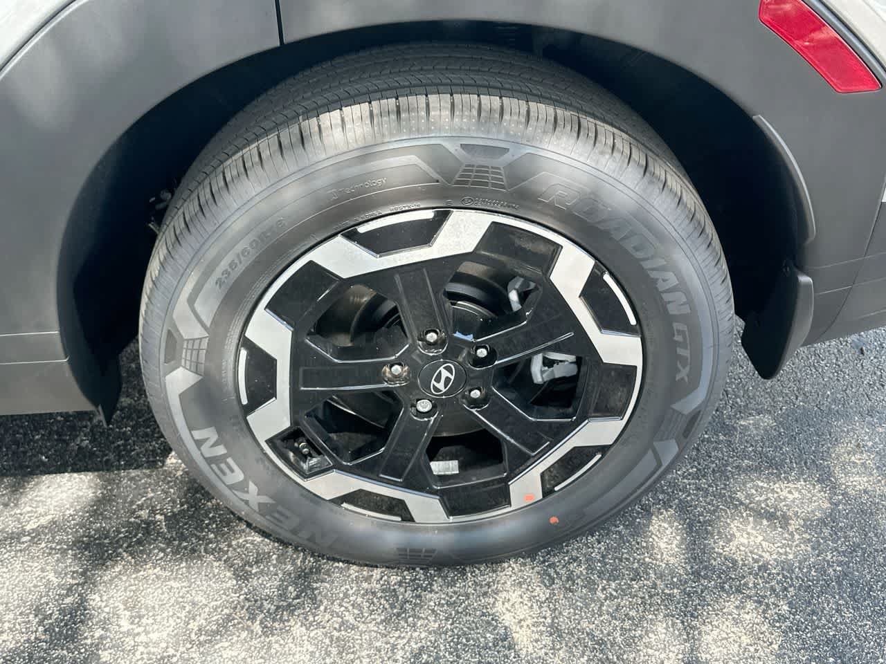 New 2026 Hyundai Santa Fe SE FWD image 11