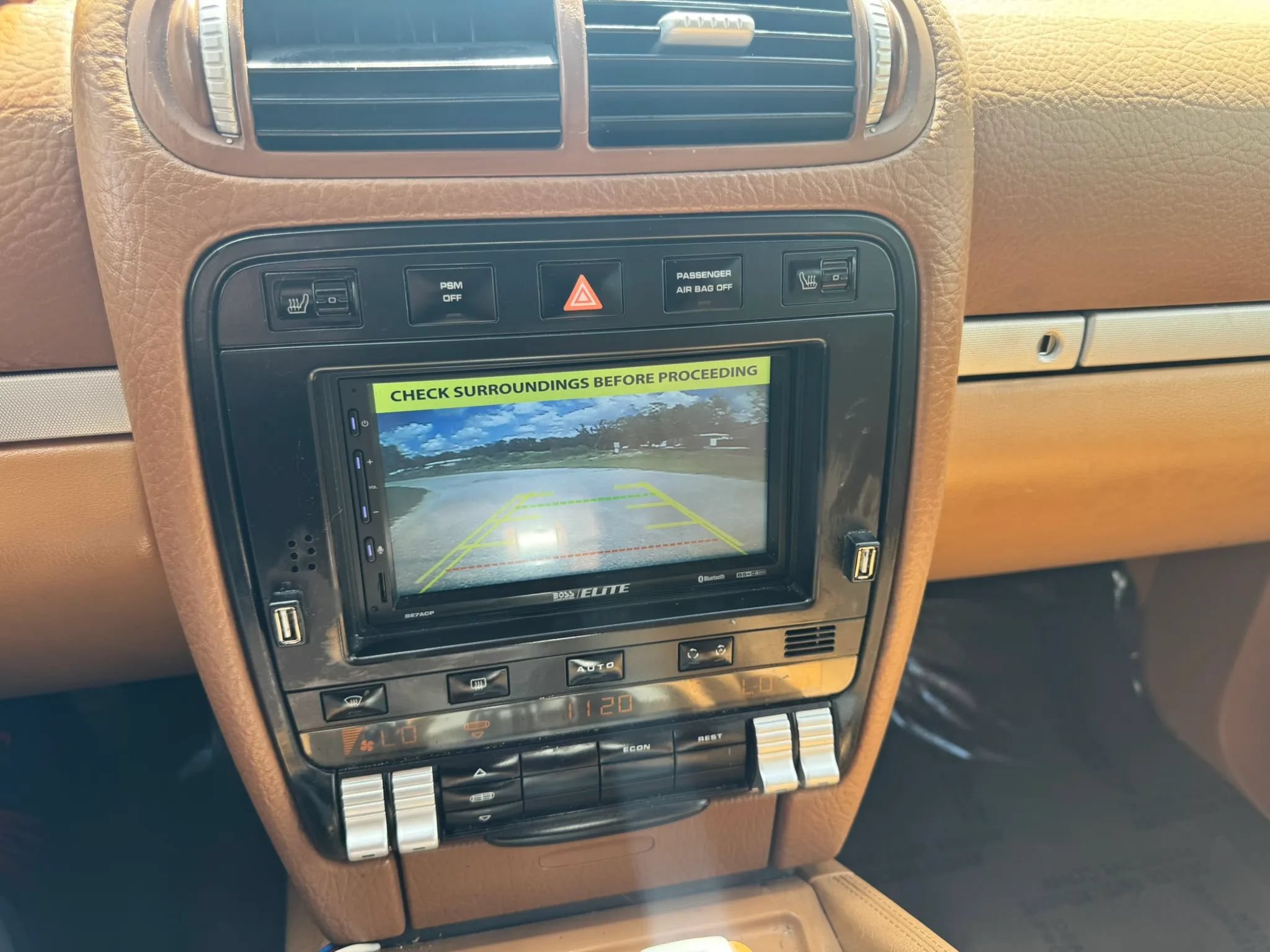 Used 2009 Porsche Cayenne AWD/4WD image 18