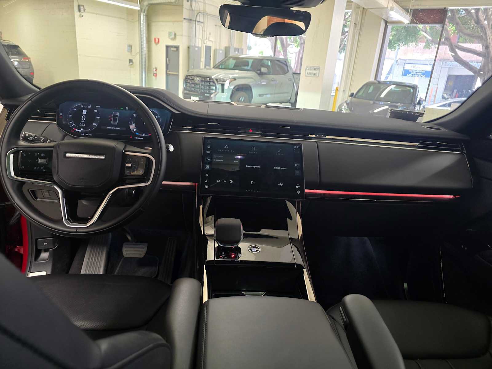 Used 2025 Land Rover Range Rover Sport SE AWD/4WD image 19