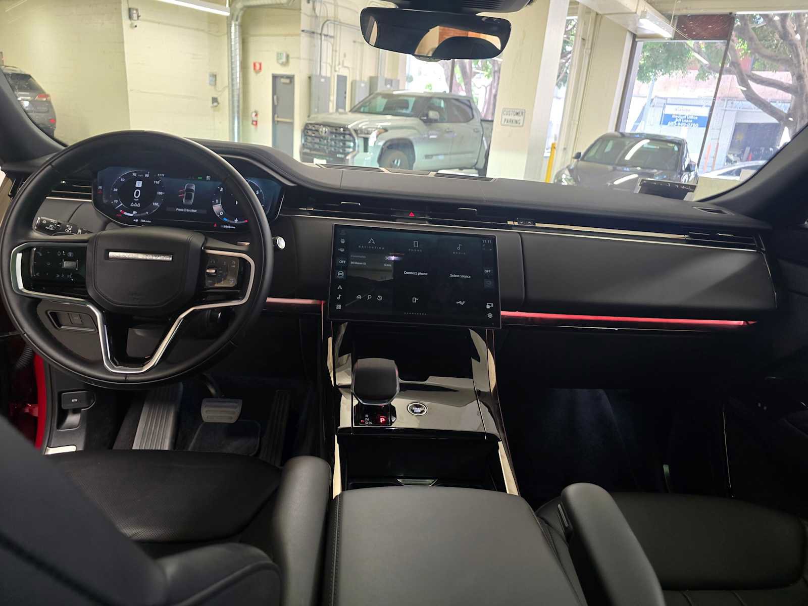 Used 2025 Land Rover Range Rover Sport SE AWD/4WD image 19