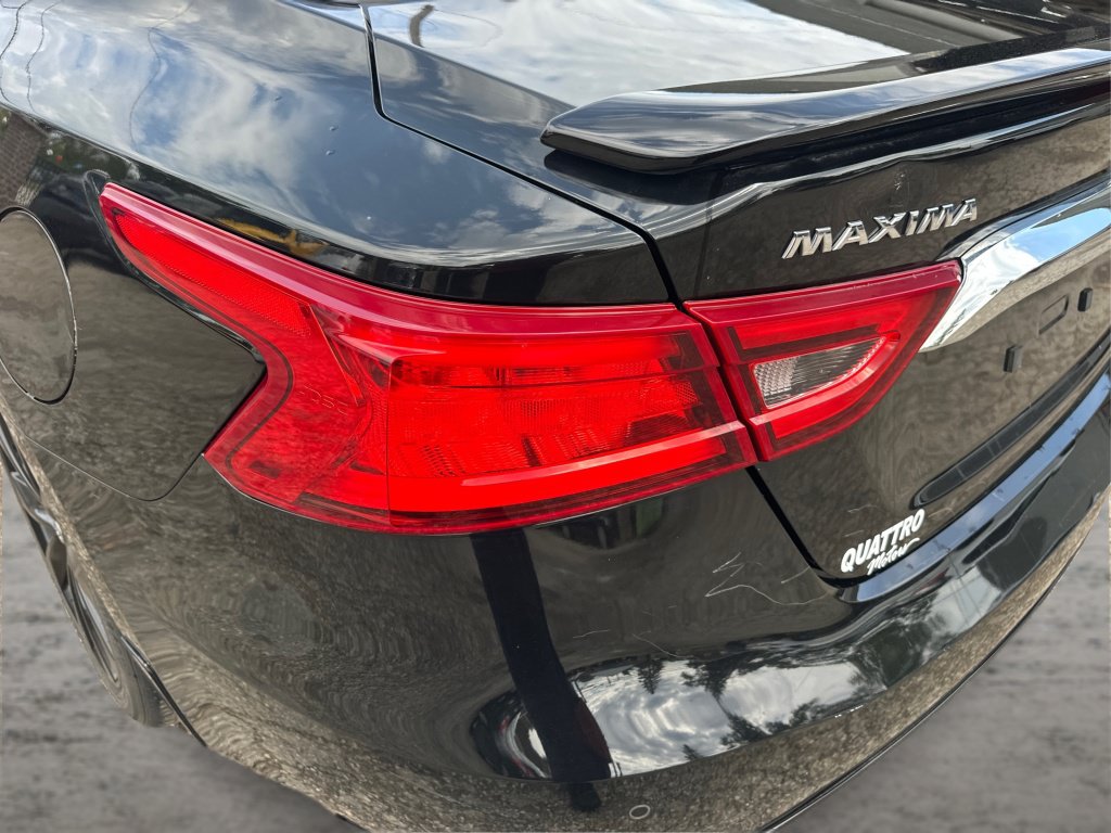 Used 2017 Nissan Maxima SR w/ Midnight Edition FWD image 21