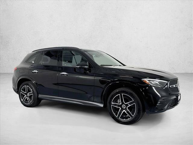 Used 2026 Mercedes-Benz GLC 300 4MATIC image 3
