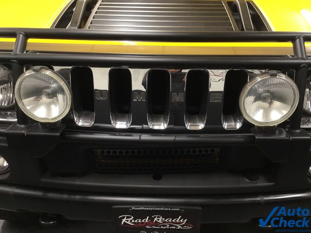 Used 2003 HUMMER H2 w/ Preferred Equipment Group image 21