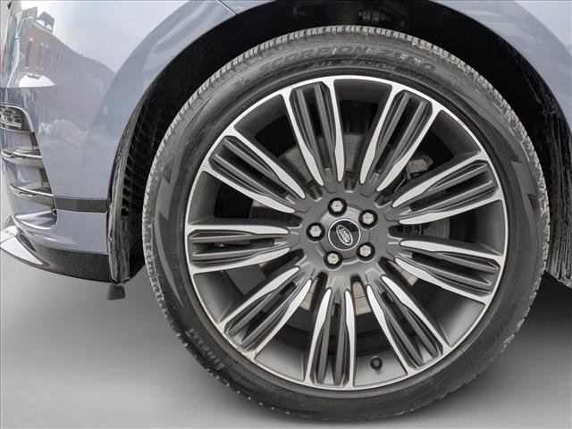 Used 2023 Land Rover Range Rover Velar HST image 25