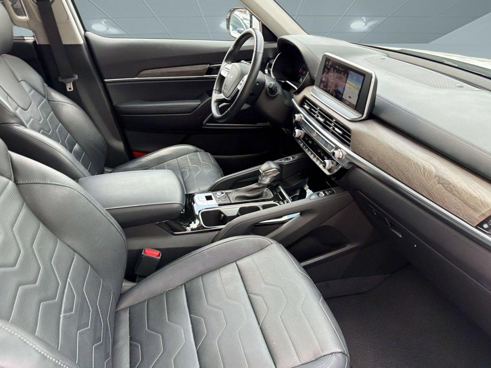 Used 2022 Kia Telluride SX w/ SX Prestige Package AWD/4WD image 22