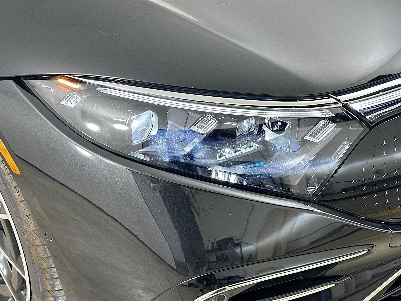 Certified 2023 Mercedes-Benz EQS 580 4MATIC Sedan w/ Exclusive Trim Package image 8