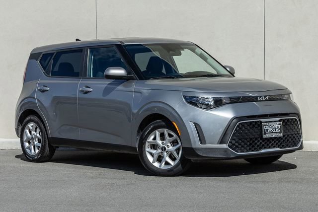 Used 2023 Kia Soul LX w/ LX Technology Package image 15
