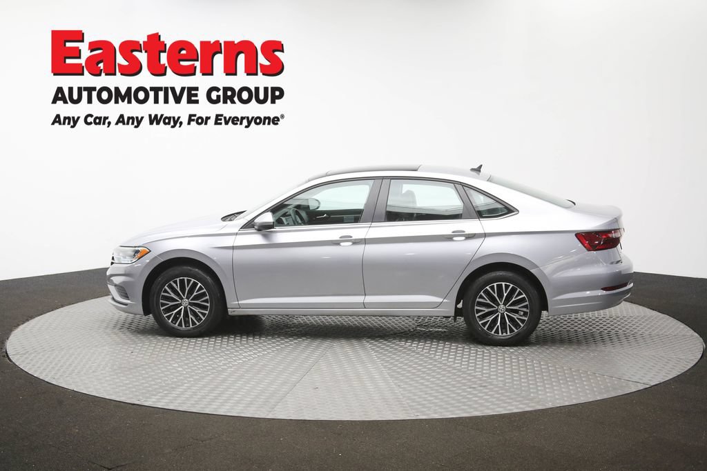 Used 2020 Volkswagen Jetta SE w/ SE Cold Weather Package FWD image 61