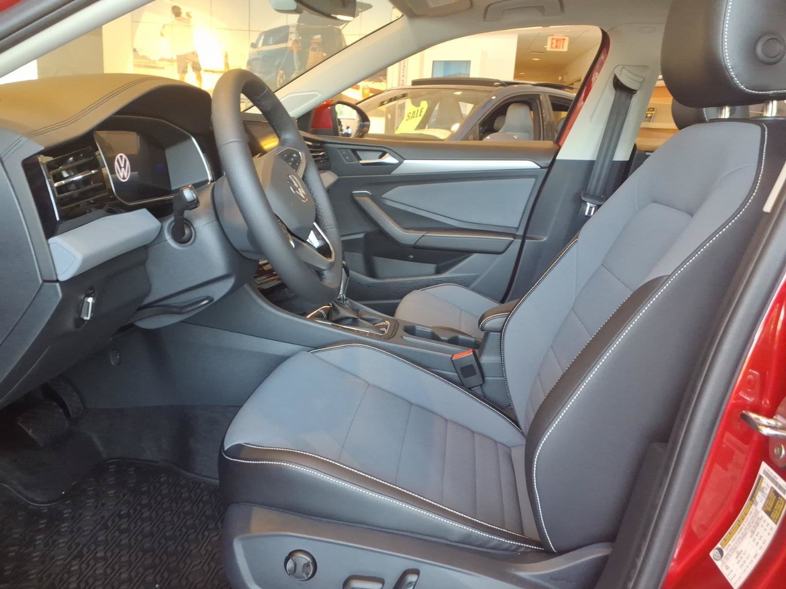 New 2026 Volkswagen Jetta SE FWD image 10