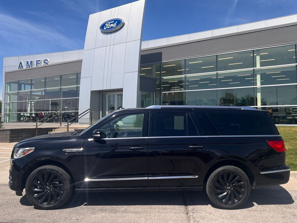 Used 2021 Lincoln Navigator L Reserve AWD/4WD image 3
