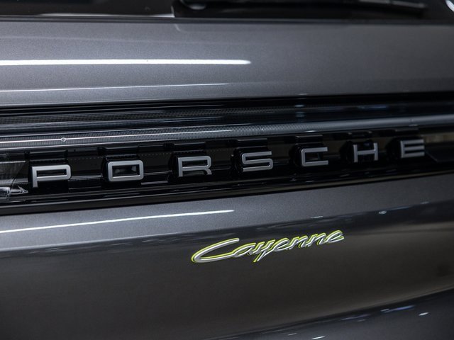 New 2026 Porsche Cayenne E-Hybrid image 21
