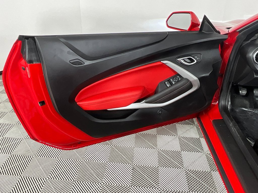 Used 2022 Chevrolet Camaro LT w/ RS Package image 15