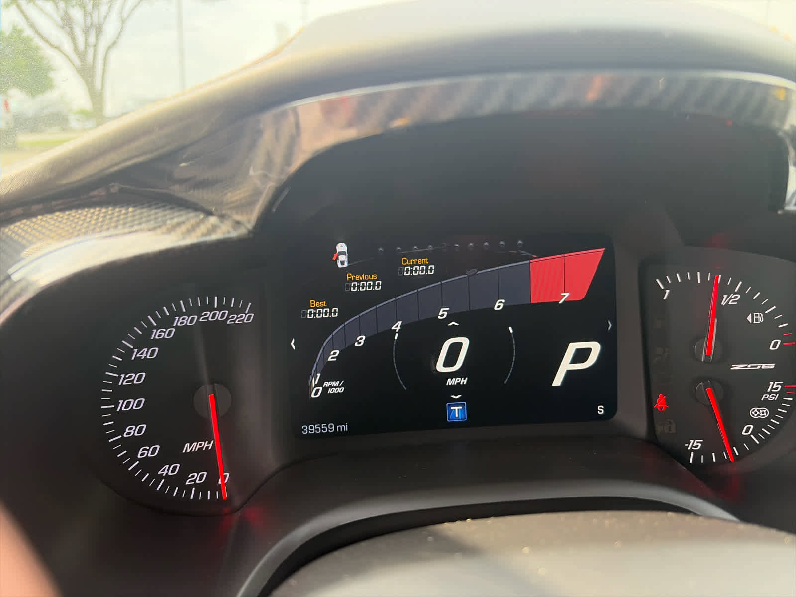 Used 2015 Chevrolet Corvette Z06 w/ 3LZ Preferred Equipment Group RWD image 8