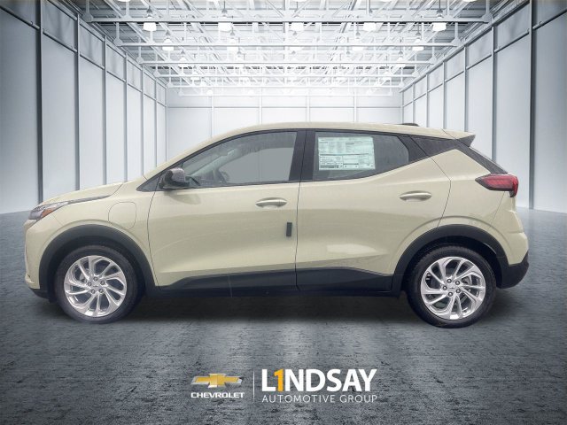 New 2027 Chevrolet Bolt LT w/ Comfort Package FWD image 5