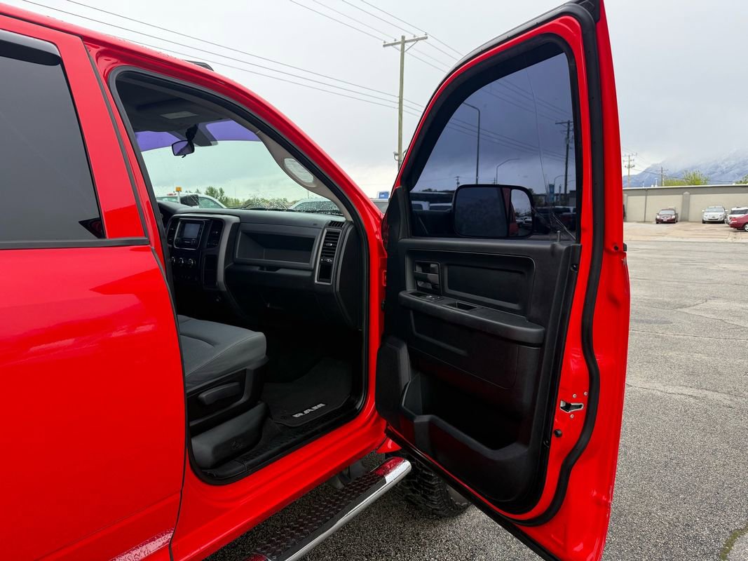 Used 2013 RAM 2500 Tradesman w/ Chrome Appearance Group AWD/4WD image 25