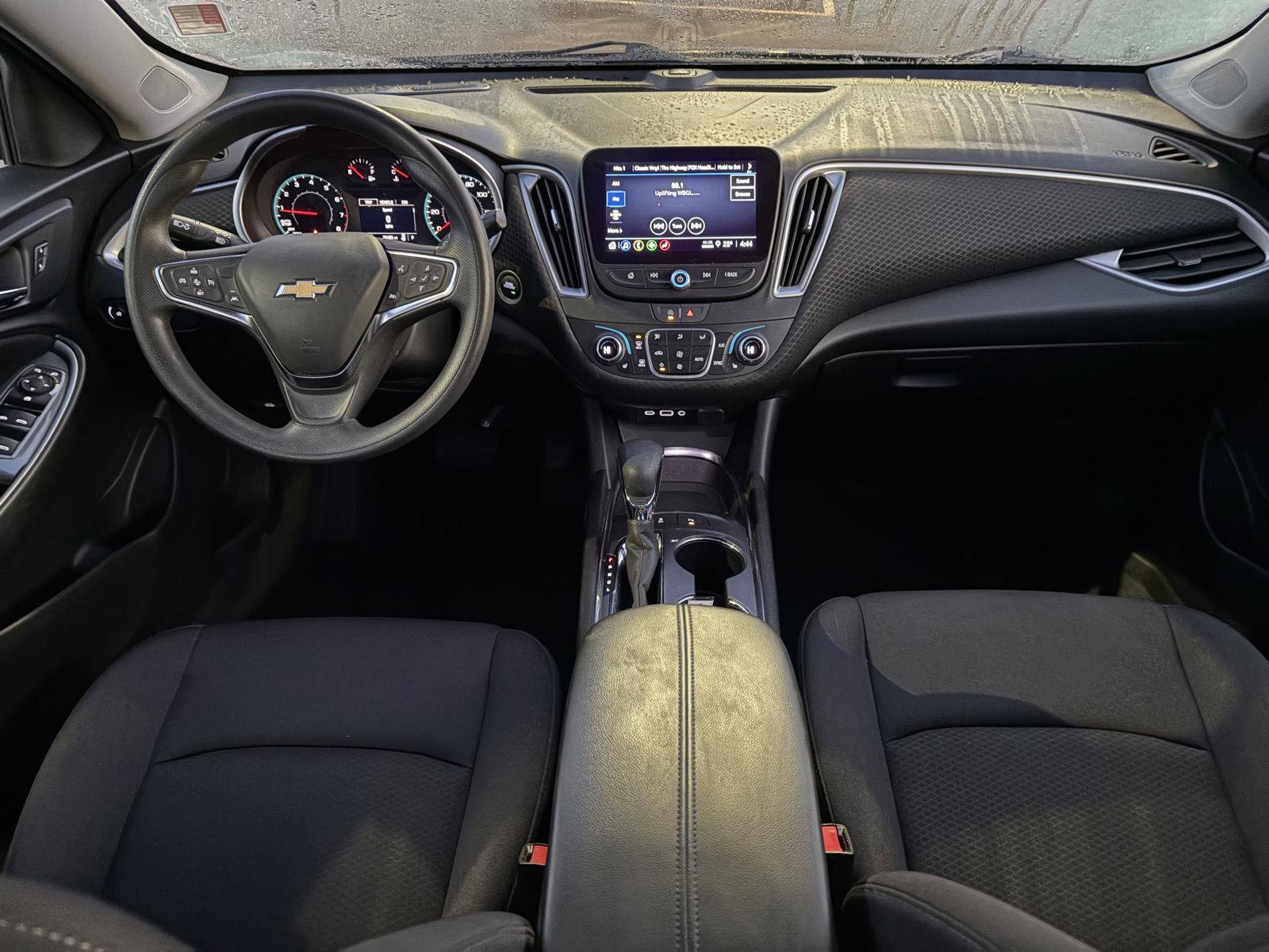 Used 2024 Chevrolet Malibu LT image 11