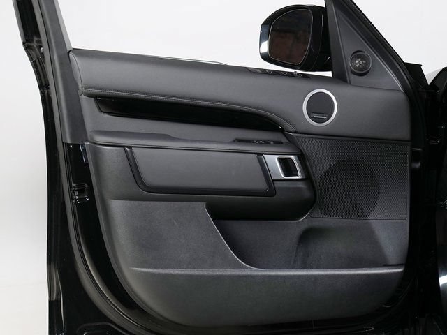 Certified 2025 Land Rover Discovery S AWD/4WD image 25