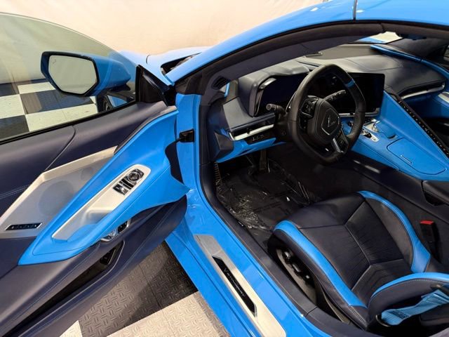 Used 2023 Chevrolet Corvette Stingray Premium Cpe w/ Battery Protection Package image 23