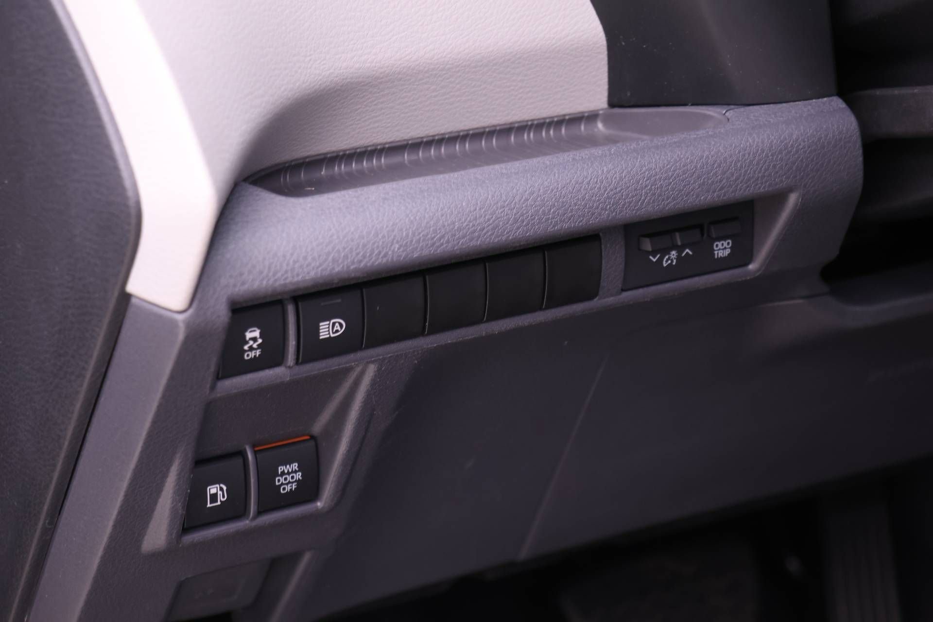 Used 2021 Toyota Sienna LE image 14