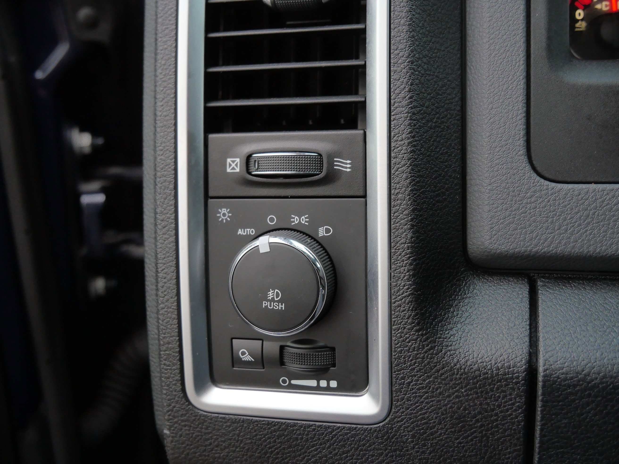 Used 2016 RAM 1500 Big Horn image 26