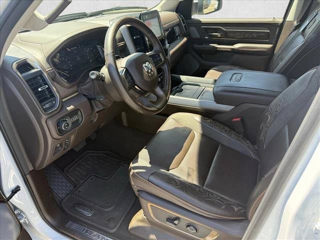 Used 2025 RAM 1500 Limited AWD/4WD image 10