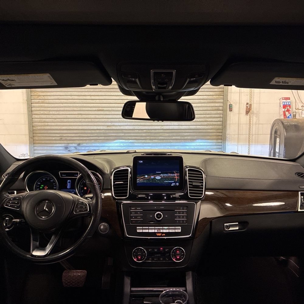 Used 2018 Mercedes-Benz GLS 450 4MATIC image 10