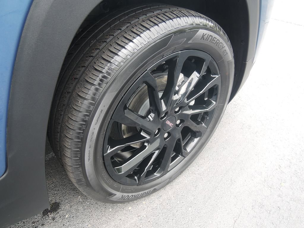 Used 2024 GMC Terrain SLT w/ Elevation Edition FWD image 37