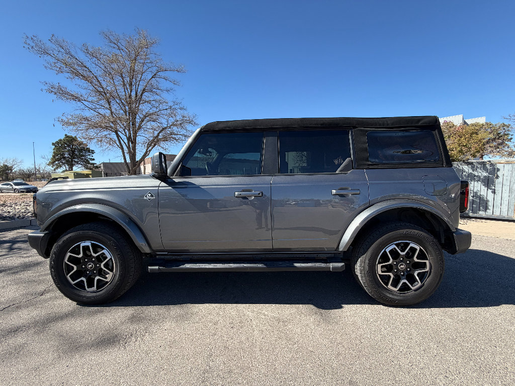 Used 2024 Ford Bronco Outer Banks image 12