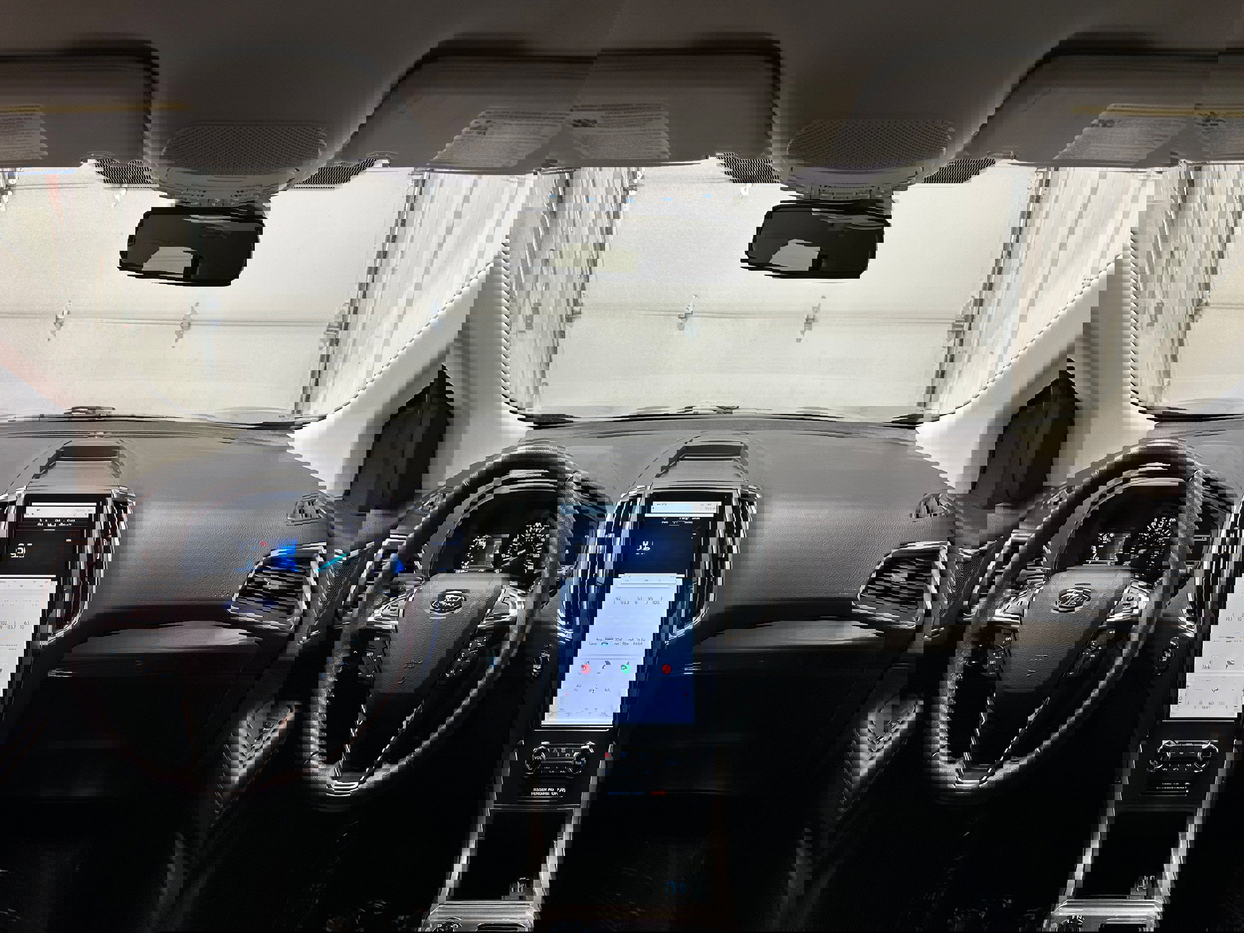 Certified 2024 Ford Edge SEL image 2