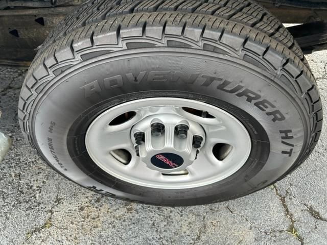 Used 2019 GMC Savana 2500 w/ Driver Convenience Package image 17