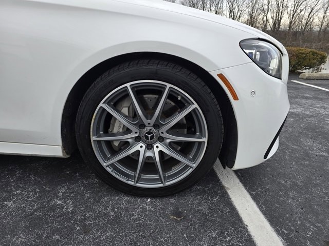 Used 2021 Mercedes-Benz E 350 4MATIC Sedan image 4
