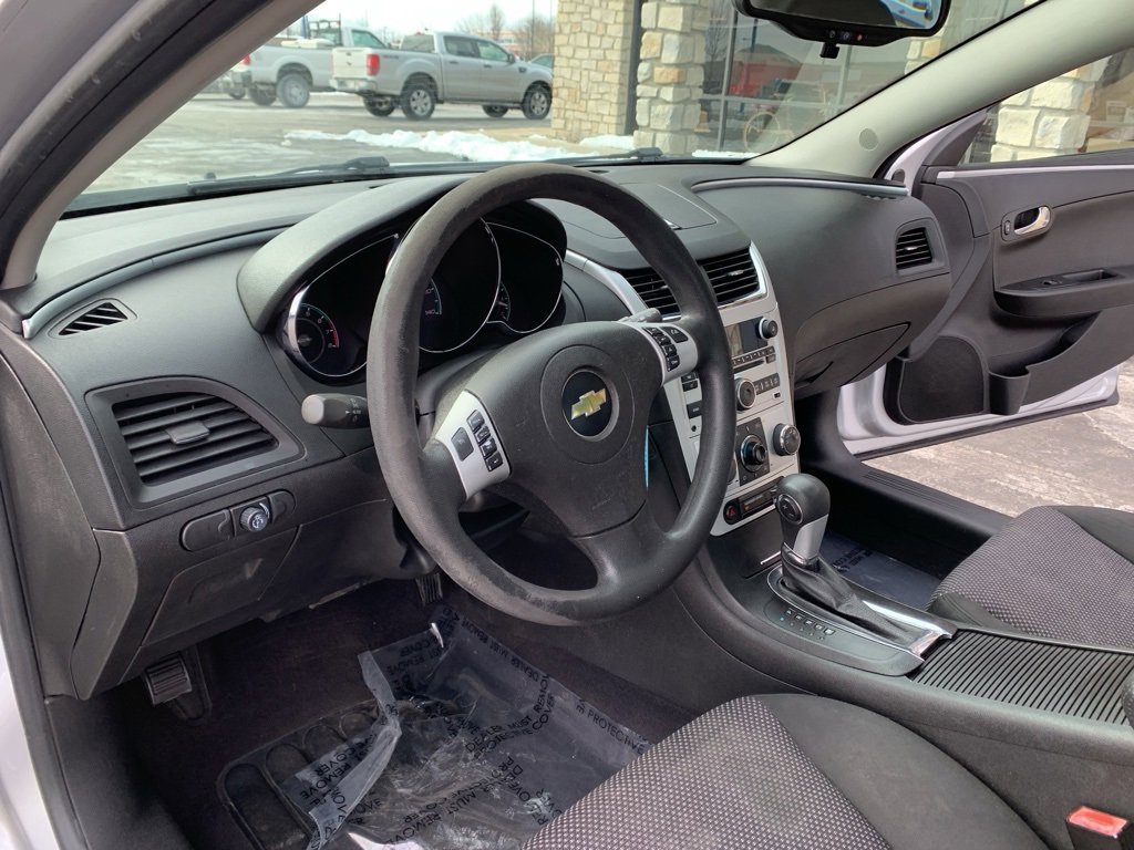 Used 2012 Chevrolet Malibu LT image 18