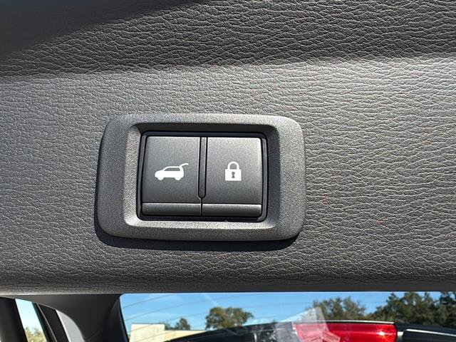 New 2025 Mitsubishi Outlander SEL image 14