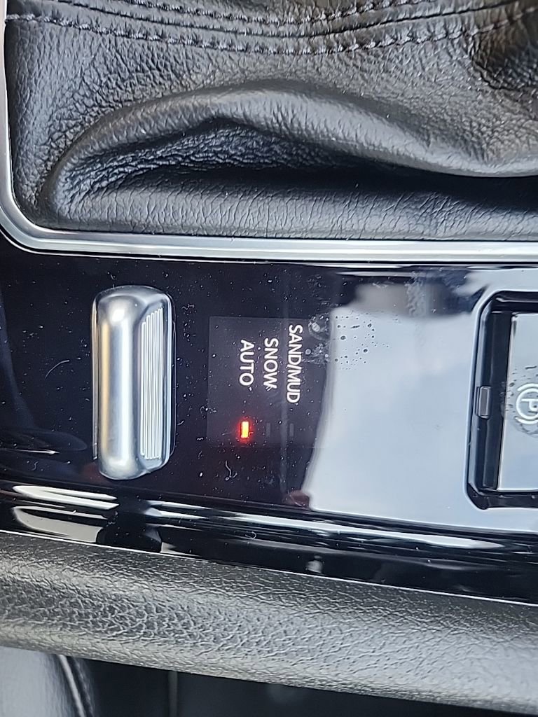 New 2026 Jeep Compass Limited image 32