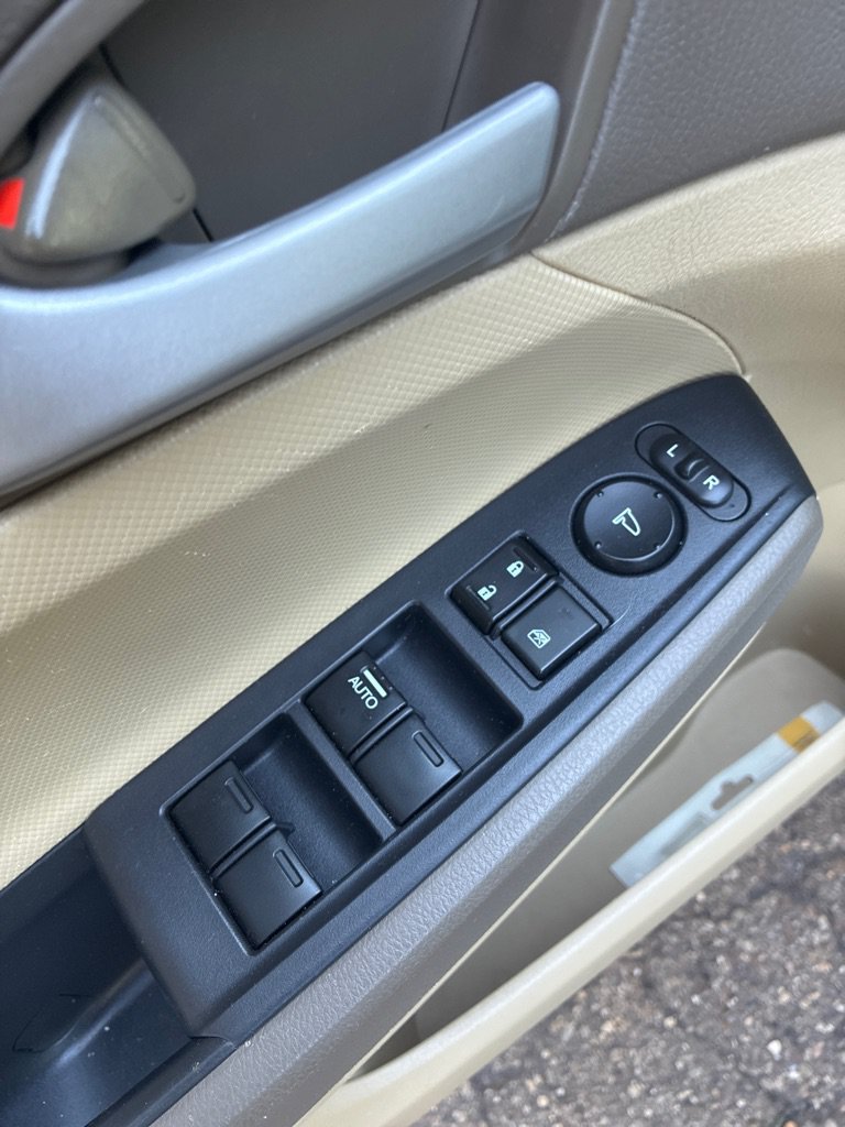 Used 2010 Honda Accord LX image 6