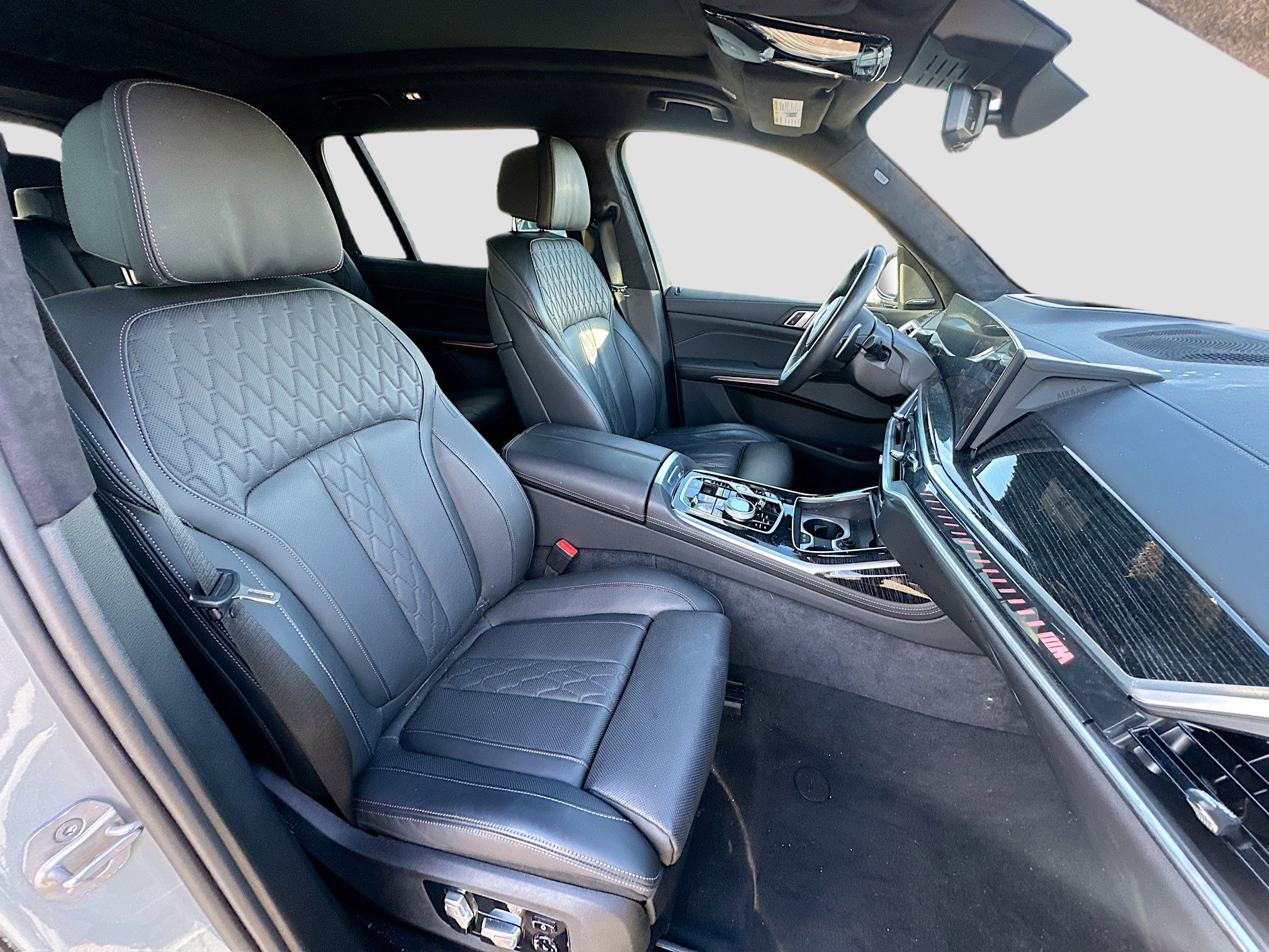 New 2025 BMW X7 M60i w/ Executive Package AWD/4WD image 34