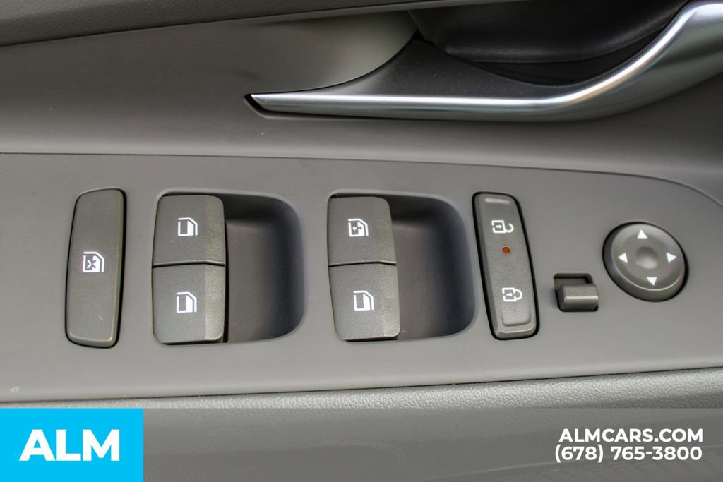 Used 2025 Hyundai Elantra Sport image 39