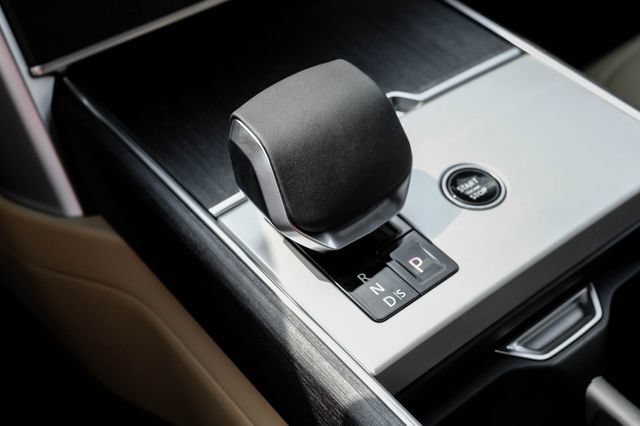 New 2026 Land Rover Range Rover SE AWD/4WD image 31