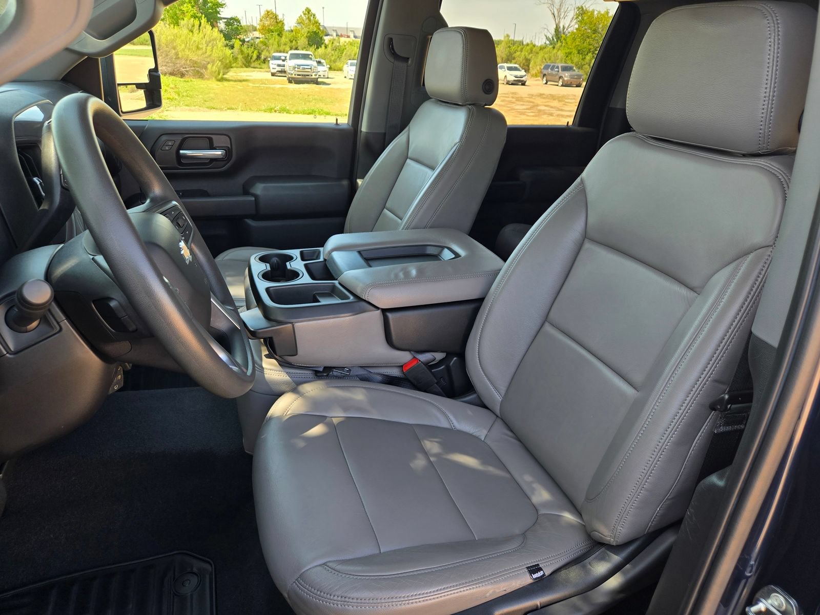 Used 2021 Chevrolet Silverado 2500 Custom w/ Custom Value Package AWD/4WD image 21