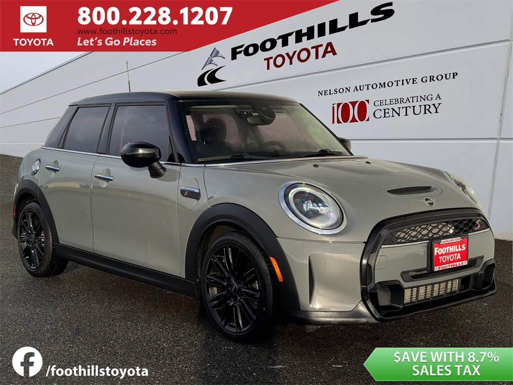 Used 2022 MINI Cooper S image 1