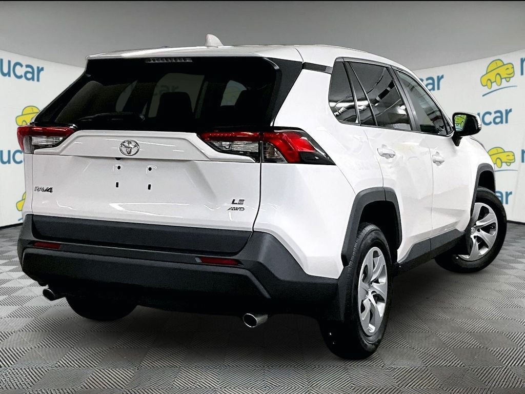 Certified 2022 Toyota RAV4 LE AWD/4WD image 6