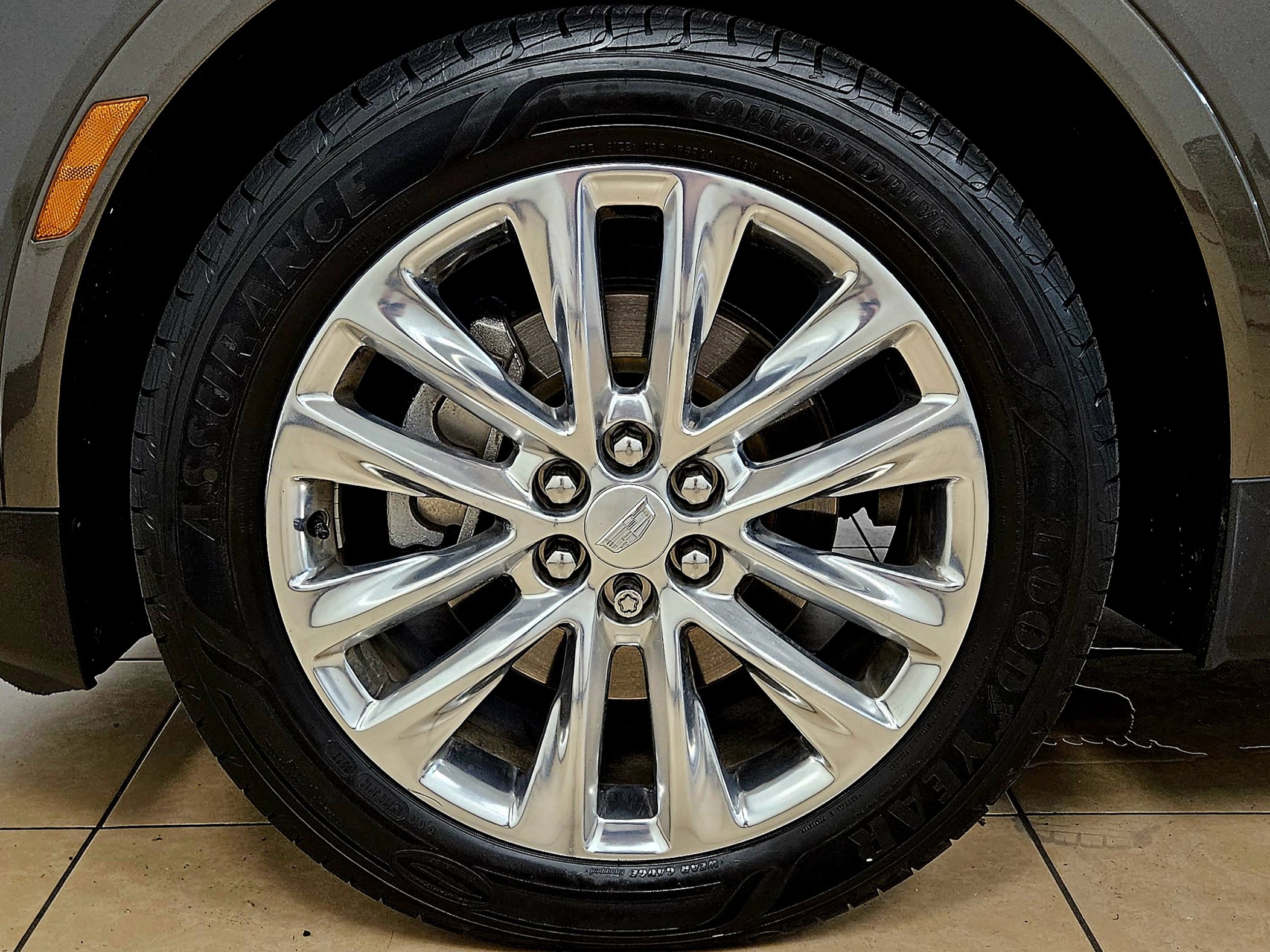 Used 2019 Cadillac XT5 Premium Luxury w/ Advanced Security Package image 35